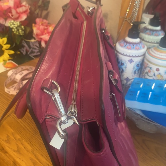 Michael Kors purse - Picture 5 of 13